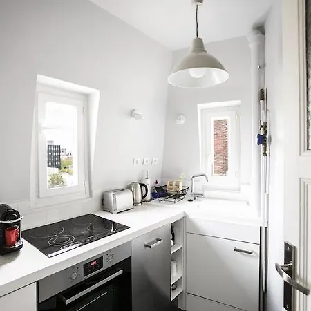 Abel Halldis Apartment *